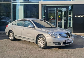 Подержанный автомобиль Nissan Teana 2011 года (3 фото)
