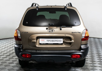 Подержанный автомобиль Hyundai Santa Fe 2001 года (6 фото)