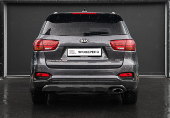 Подержанный автомобиль Kia Sorento 2019 года (5 фото)