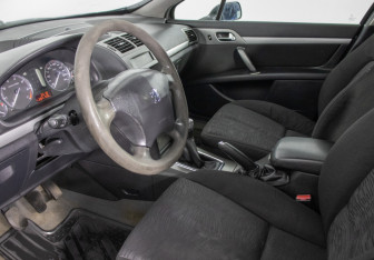 Подержанный автомобиль Peugeot 407 Sedan 2006 года (10 фото)