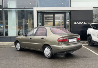 Подержанный автомобиль Daewoo Lanos Sedan 2005 года (7 фото)