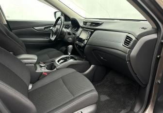 Подержанный автомобиль Nissan X-Trail 2021 года (13 фото)