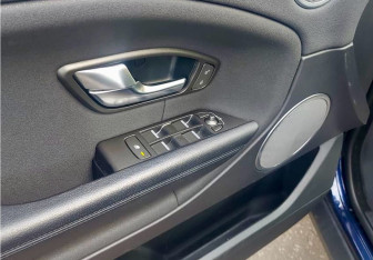 Подержанный автомобиль Land Rover Range Rover Evoque 2016 года (20 фото)