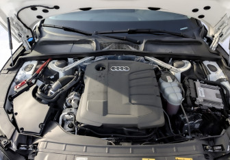 Подержанный автомобиль Audi A5 Liftback 2024 года (9 фото)