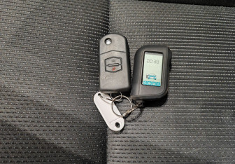 Подержанный автомобиль Mazda 3 Sedan 2011 года (15 фото)