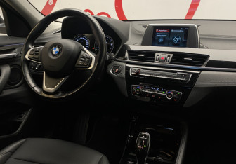 Подержанный автомобиль BMW X2 2019 года (10 фото)