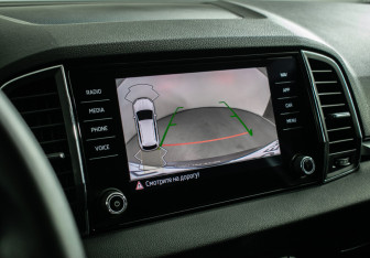 Подержанный автомобиль Skoda Karoq 2021 года (15 фото)