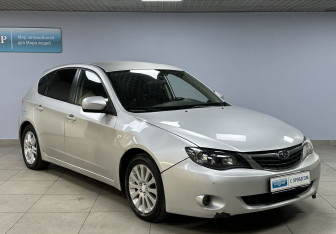 Подержанный автомобиль Subaru Impreza Hatchback 2008 года (3 фото)