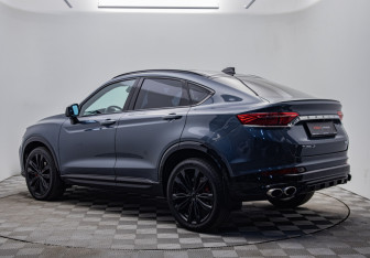 Подержанный автомобиль Geely Tugella 2023 года (3 фото)