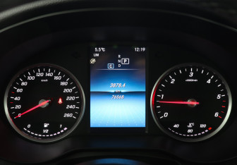 Подержанный автомобиль Mercedes-Benz GLC Coupe 2019 года (11 фото)