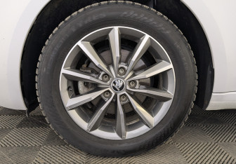 Подержанный автомобиль Skoda Octavia Liftback 2022 года (12 фото)