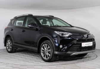 Подержанный автомобиль Toyota RAV4 2019 года (3 фото)
