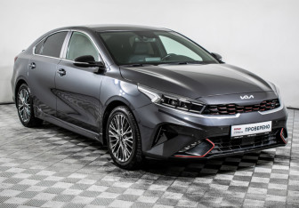 Подержанный автомобиль Kia Cerato Sedan 2022 года (3 фото)