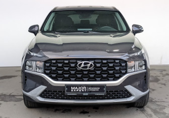 Подержанный автомобиль Hyundai Santa Fe 2021 года (2 фото)