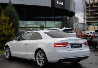 Подержанный автомобиль Audi A5 Coupe 2015 года (5 фото)