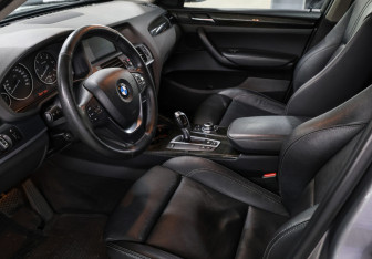 Подержанный автомобиль BMW X3 2012 года (16 фото)
