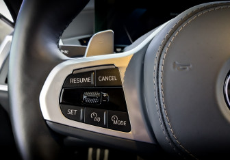 Подержанный автомобиль BMW X6 2023 года (29 фото)