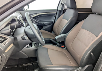 Подержанный автомобиль LADA (ВАЗ) Vesta Sedan 2016 года (20 фото)