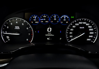 Подержанный автомобиль Cadillac XT5 2017 года (13 фото)