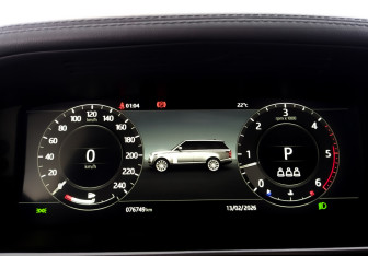 Подержанный автомобиль Land Rover Range Rover 2021 года (13 фото)