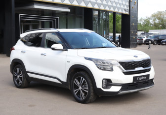 Подержанный автомобиль Kia Seltos 2020 года (3 фото)