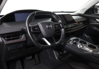 Подержанный автомобиль Changan UNI-K 2023 года (13 фото)