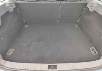 Подержанный автомобиль Ford Focus Wagon 2010 года (10 фото)