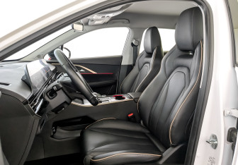 Подержанный автомобиль Omoda C5 2023 года (20 фото)