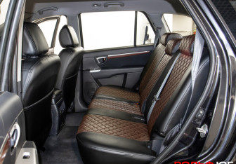 Подержанный автомобиль Hyundai Santa Fe 2008 года (8 фото)