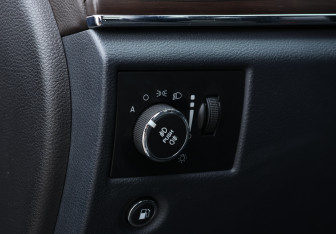 Подержанный автомобиль Jeep Grand Cherokee 2013 года (20 фото)