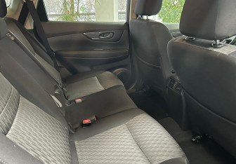 Подержанный автомобиль Nissan X-Trail 2019 года (11 фото)