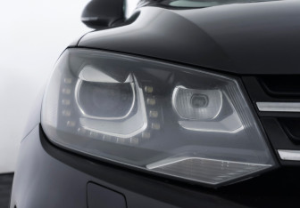 Подержанный автомобиль Volkswagen Touareg 2012 года (21 фото)