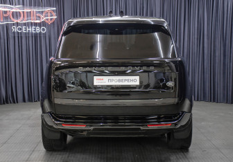 Подержанный автомобиль Land Rover Range Rover 2023 года (6 фото)