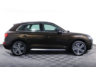 Подержанный автомобиль Audi Q5 2017 года (4 фото)