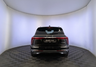 Подержанный автомобиль Hongqi E-HS9 2021 года (6 фото)