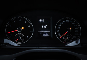 Подержанный автомобиль Volkswagen Caddy Compactvan 2020 года (16 фото)