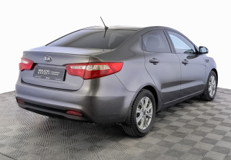 Подержанный автомобиль Kia Rio Sedan 2013 года (5 фото)
