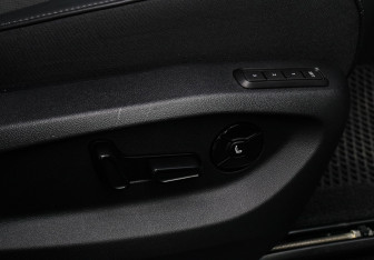 Подержанный автомобиль Volkswagen Tiguan 2024 года (9 фото)