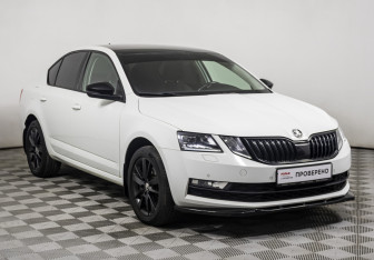 Подержанный автомобиль Skoda Octavia Liftback 2018 года (3 фото)