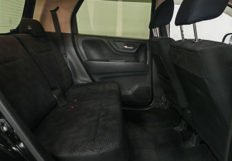 Подержанный автомобиль Honda N-WGN 2016 года (13 фото)