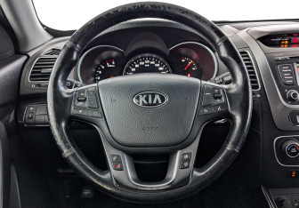 Подержанный автомобиль Kia Sorento 2019 года (21 фото)