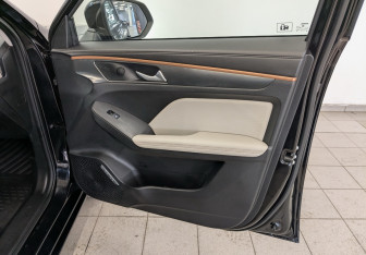 Подержанный автомобиль Haval Jolion 2022 года (25 фото)