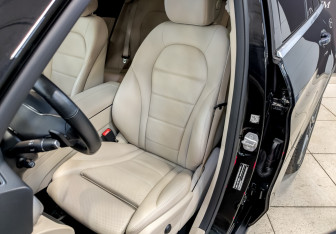 Подержанный автомобиль Mercedes-Benz GLC Coupe 2021 года (20 фото)