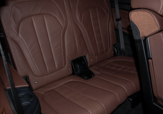 Подержанный автомобиль BMW X7 2020 года (20 фото)