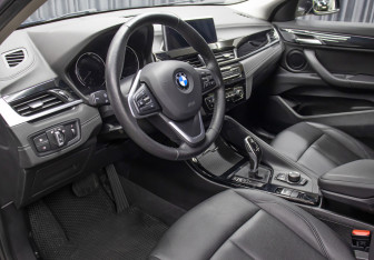 Подержанный автомобиль BMW X2 2021 года (15 фото)