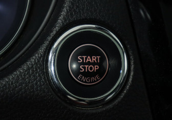 Подержанный автомобиль Nissan Qashqai 2017 года (12 фото)