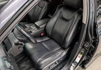 Подержанный автомобиль Lexus RX 2011 года (20 фото)