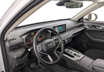 Подержанный автомобиль Haval Jolion 2023 года (16 фото)