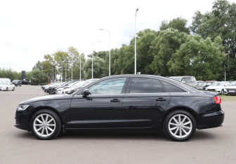 Подержанный автомобиль Audi A6 Sedan 2014 года (8 фото)
