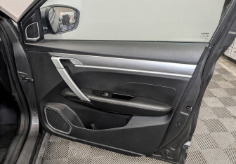 Подержанный автомобиль Geely Coolray 2022 года (22 фото)